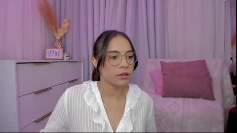 Snapshot of indiancutie_ chatting on 01-19-25, 03:10 MIA online show from 01-19-25, 03:10