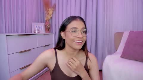 Snapshot of indiancutie_ chatting on 03-08-25, 09:29 MIA online show from 03-08-25, 09:29