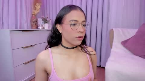 Snapshot of indiancutie_ chatting on 09-11-25, 01:33 MIA online show from 09-11-25, 01:33