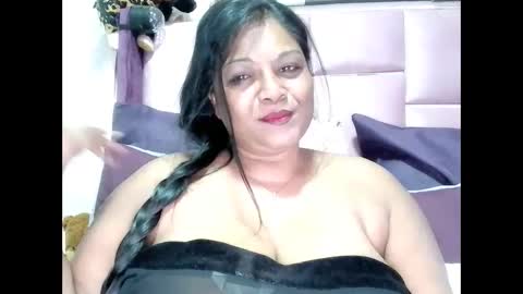 indiandelia online show from 10-27-25, 03:54