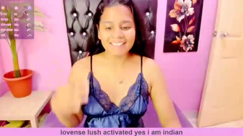 Snapshot of indianflame chatting on 11-28-25, 12:08 PARADISEQUEEN online show from 11-28-25, 12:08