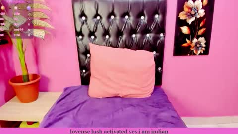 PARADISEQUEEN online show from 04-22-26, 07:33