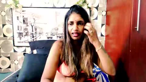 indianhoneyx online show from 03-21-26, 05:45