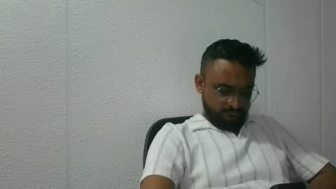 Indian lover online show from 09-25-25, 05:22