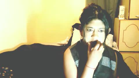 indianpleasures21 online show from 04-10-26, 06:23