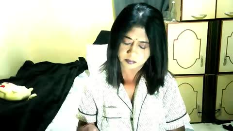 Snapshot of indianpleasures21 chatting on 05-11-26, 06:38 indianpleasures21 online show from 05-11-26, 06:38