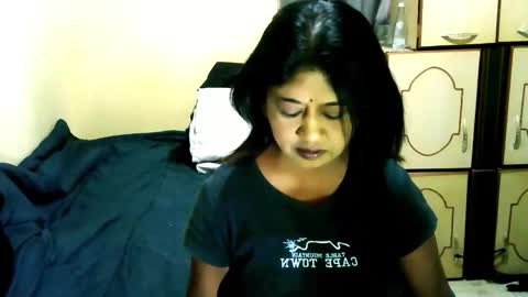 Snapshot of indianpleasures21 chatting on 05-13-26, 06:44 indianpleasures21 online show from 05-13-26, 06:44