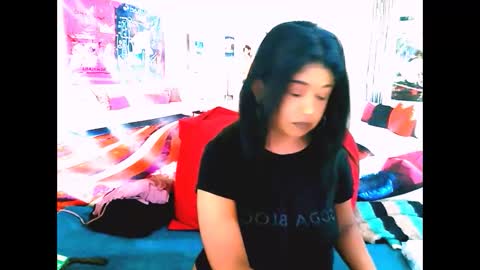 Snapshot of indianpleasurez1 chatting on 09-26-25, 06:17 Mika online show from 09-26-25, 06:17