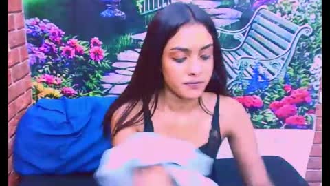 indianpretty1 online show from 12-15-25, 08:57