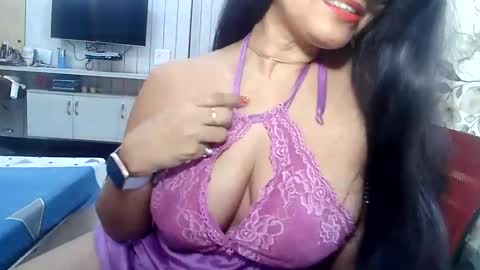 Snapshot of indianrads9 chatting on 12-13-24, 07:25 Radha online show from 12-13-24, 07:25