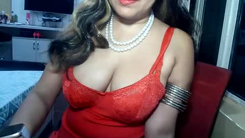 Snapshot of indianrads9 chatting on 02-14-25, 07:23 Radha online show from 02-14-25, 07:23