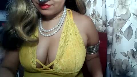 Snapshot of indianrads9 chatting on 02-27-25, 07:12 Radha online show from 02-27-25, 07:12