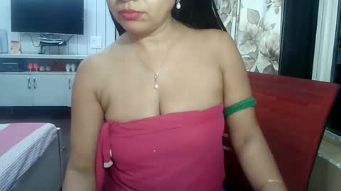 Snapshot of indianrads9 chatting on 04-24-26, 07:27 Radha online show from 04-24-26, 07:27