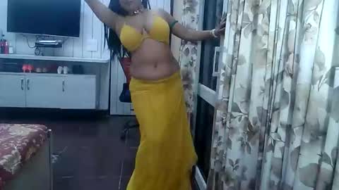 Snapshot of indianrads9 chatting on 04-30-26, 06:14 Radha online show from 04-30-26, 06:14