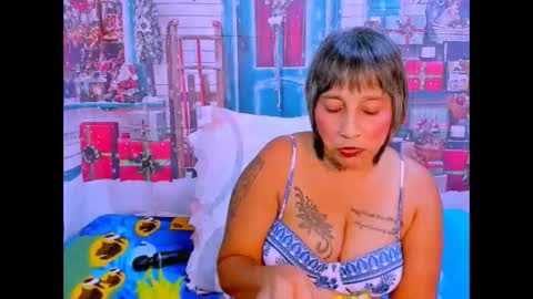 indianroxy27 online show from 12-19-25, 05:53