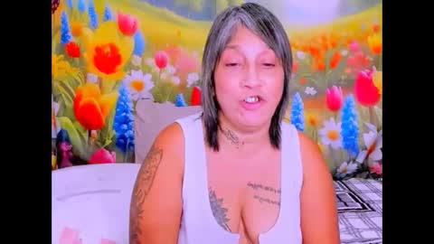 indianroxy27 online show from 04-11-26, 06:29