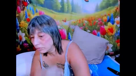 indianroxy27 online show from 05-19-26, 06:03