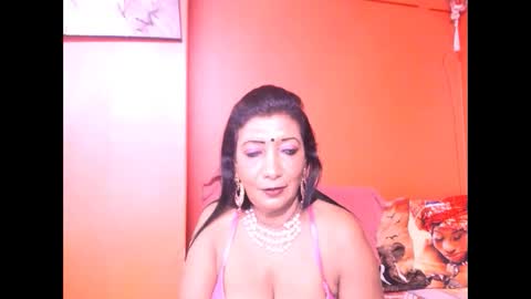 indiansarika65 online show from 04-07-26, 04:40