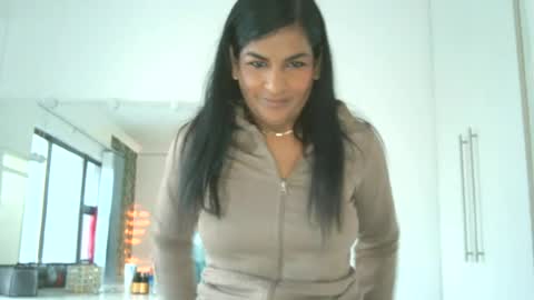 Snapshot of indiansavage1 chatting on 06-18-26, 05:08 rani online show from 06-18-26, 05:08
