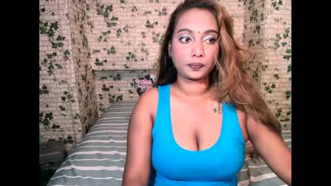 Snapshot of indiansecretlove20 chatting on 01-06-25, 05:59 goddess online show from 01-06-25, 05:59