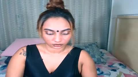 goddess online show from 11-17-25, 05:52