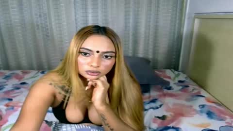 Snapshot of indiansecretlove20 chatting on 01-14-26, 07:41 goddess online show from 01-14-26, 07:41