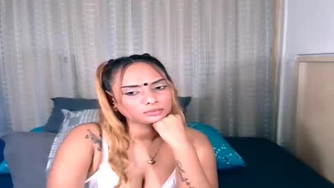 Snapshot of indiansecretlove20 chatting on 02-25-26, 10:03 goddess online show from 02-25-26, 10:03