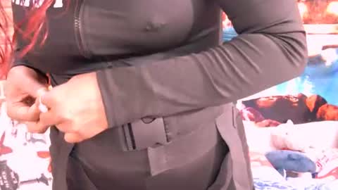 Snapshot of indiansexyass4u2luv chatting on 06-20-26, 10:12 indiansexyass4u2luv online show from 06-20-26, 10:12
