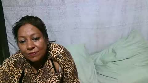 Snapshot of indiansexymilf chatting on 06-17-26, 05:21 candice online show from 06-17-26, 05:21