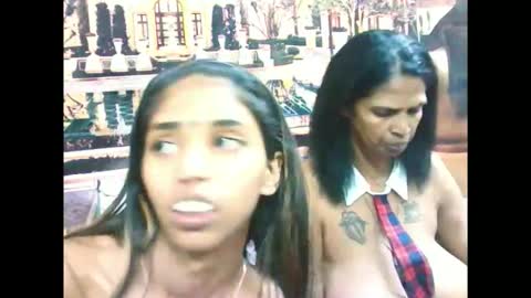 Snapshot of indiansexyslender4u2luv chatting on 10-22-25, 05:52 indiansexyslender4u2luv online show from 10-22-25, 05:52