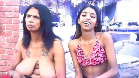 Snapshot of indiansexyslender4u2luv chatting on 11-16-25, 08:31 indiansexyslender4u2luv online show from 11-16-25, 08:31