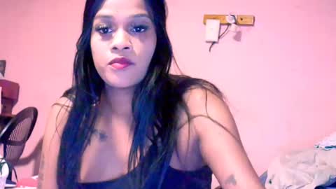 Snapshot of indiansexyy21 chatting on 06-07-26, 05:38 indiansexyy21 online show from 06-07-26, 05:38