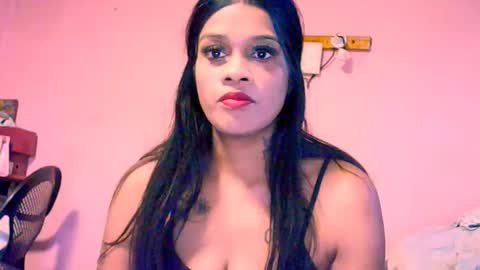Snapshot of indiansexyy21 chatting on 06-08-26, 02:39 indiansexyy21 online show from 06-08-26, 02:39