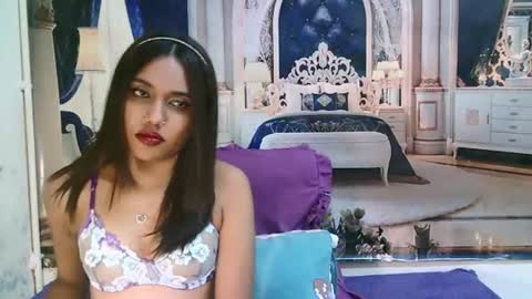 Snapshot of indianskies chatting on 07-11-26, 06:05 Sky online show from 07-11-26, 06:05