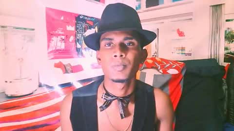 Snapshot of indianthuggin chatting on 11-17-25, 07:08 BabyFace online show from 11-17-25, 07:08