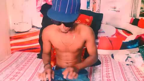 Snapshot of indianthuggin chatting on 12-02-25, 05:35 BabyFace online show from 12-02-25, 05:35