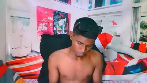 Snapshot of indianthuggin chatting on 12-15-25, 06:12 BabyFace online show from 12-15-25, 06:12