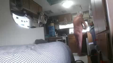 Snapshot of indieapenut chatting on 03-08-26, 09:29 indieapenut online show from 03-08-26, 09:29