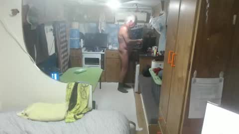 Snapshot of indieapenut chatting on 03-09-26, 06:56 indieapenut online show from 03-09-26, 06:56