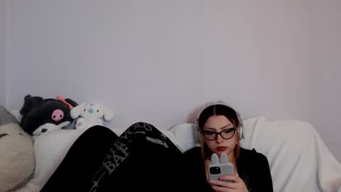 Snapshot of indigoelle chatting on 03-10-25, 10:24 Indigo Elle online show from 03-10-25, 10:24