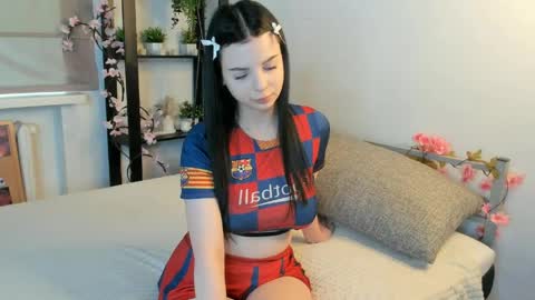 Snapshot of indigowillow chatting on 05-29-26, 05:16 Stella online show from 05-29-26, 05:16