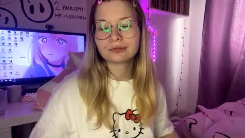 Yuki online show from 10-19-25, 06:25