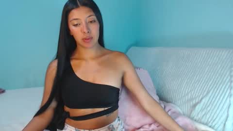 Snapshot of indirax69 chatting on 06-10-26, 02:34 Indira online show from 06-10-26, 02:34