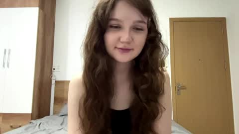 Viola online show from 05-24-26, 02:11