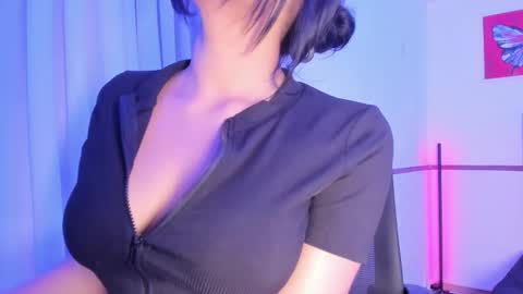 Snapshot of infernalkiss chatting on 12-15-25, 02:16 InfernalKiss online show from 12-15-25, 02:16