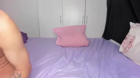 Snapshot of infinitesex2 chatting on 03-11-25, 06:21 Samantha and chris online show from 03-11-25, 06:21