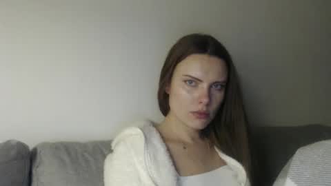 Snapshot of infinitiq45 chatting on 12-22-25, 09:23 Sweet girl online show from 12-22-25, 09:23