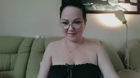 Snapshot of infinity_loveliness chatting on 06-26-26, 07:13 Infinity online show from 06-26-26, 07:13