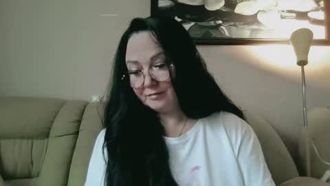 Snapshot of infinity_loveliness chatting on 06-27-26, 06:40 Infinity online show from 06-27-26, 06:40