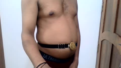 Snapshot of ingloriousuncut chatting on 07-21-26, 06:21 Inglorious Hairy Uncut online show from 07-21-26, 06:21